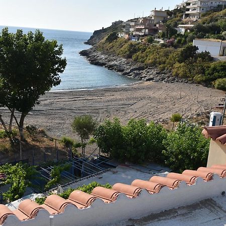 Irene'S Beach Front House Vromopousi Eksteriør bilde