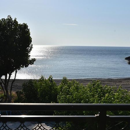Irene'S Beach Front House Vromopousi Eksteriør bilde